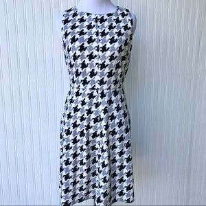 Donna Morgan A-line Dress W/Exposed Back Zipper 2